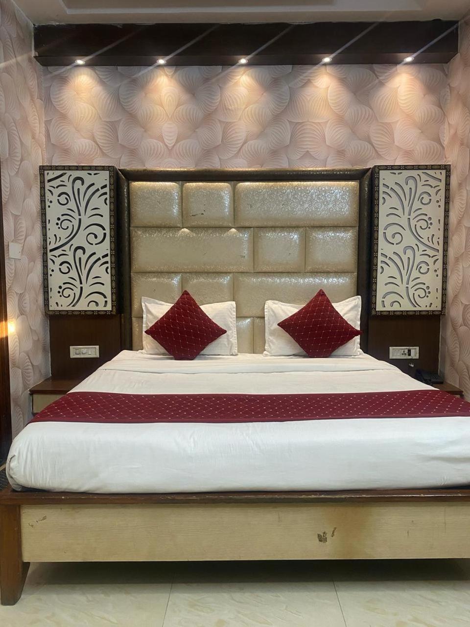 Hotel Robin Amritsar Exterior foto