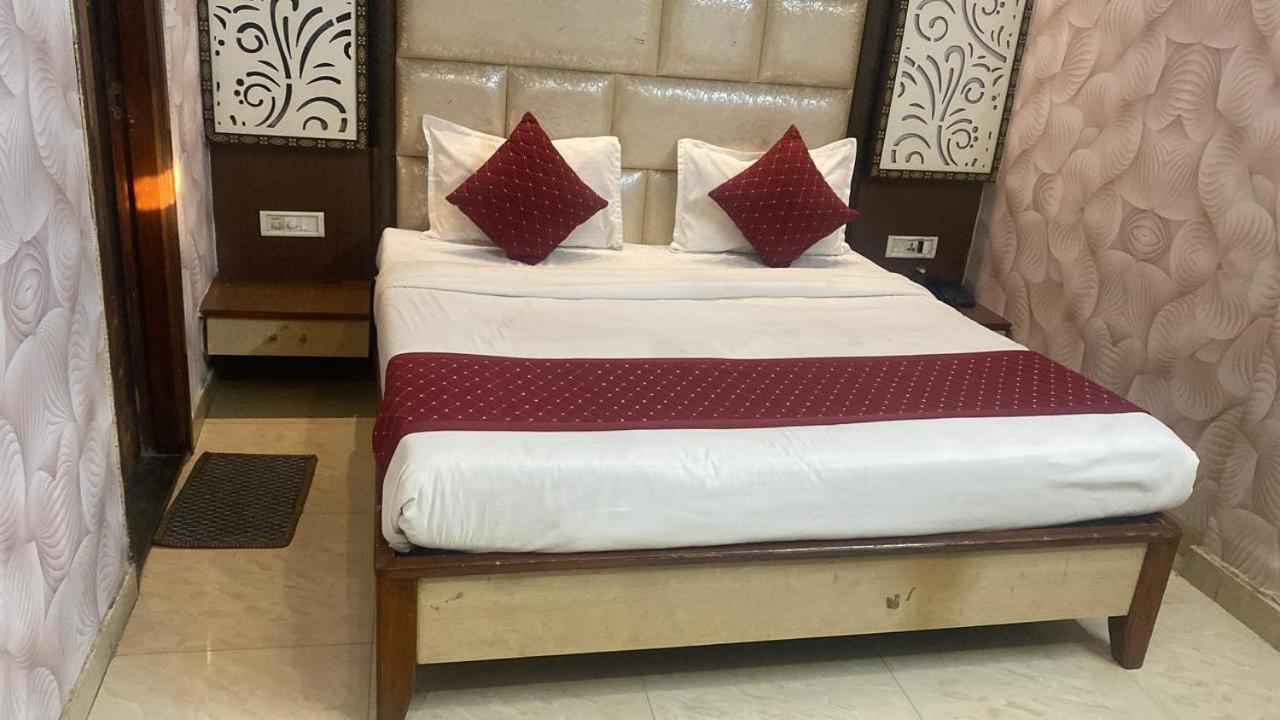 Hotel Robin Amritsar Exterior foto